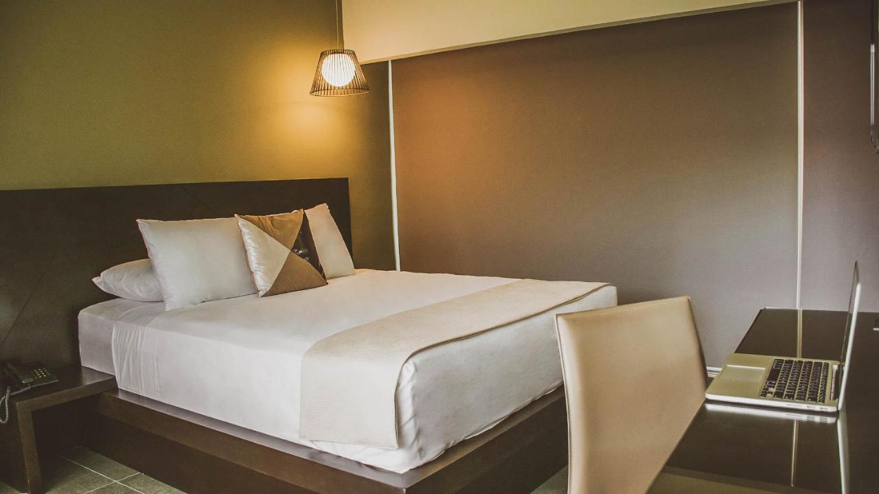 Remfort Hotel Santa Ana Kültér fotó