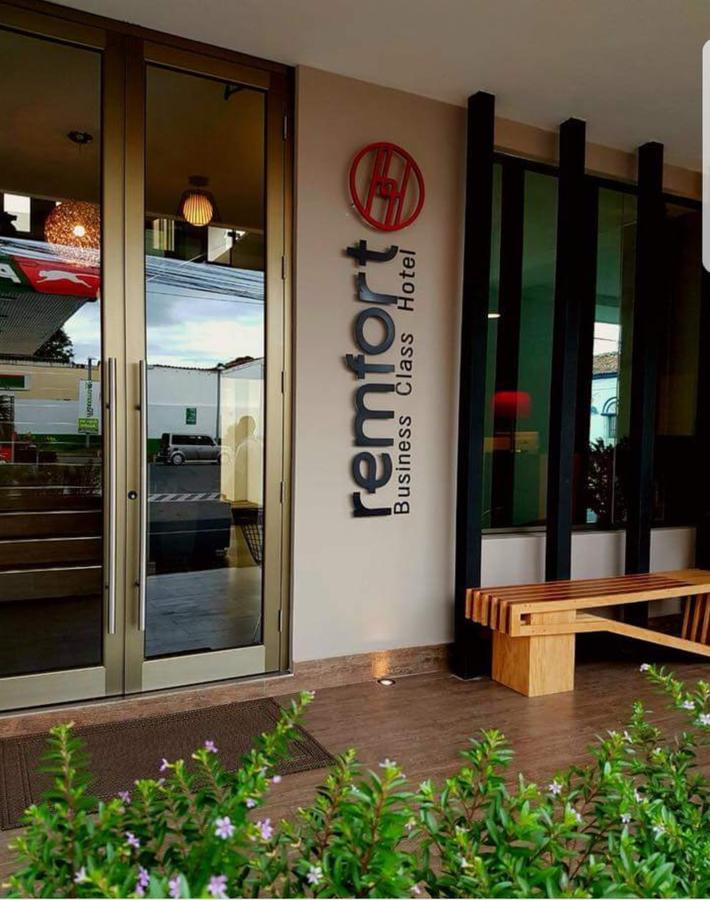 Remfort Hotel Santa Ana Kültér fotó